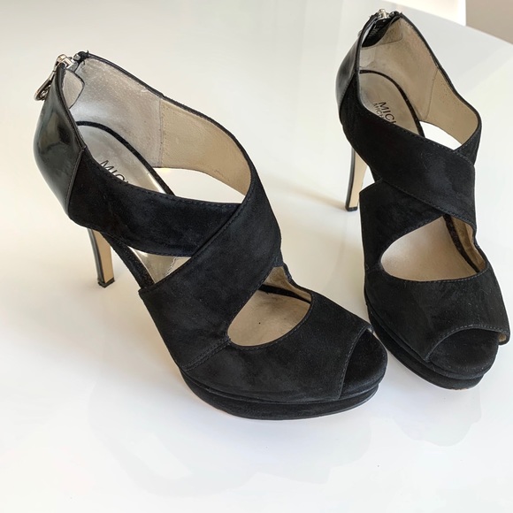 Michael Kors platform  heels in black suede. - Picture 2 of 3